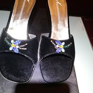 Giuseppe velvet shoes